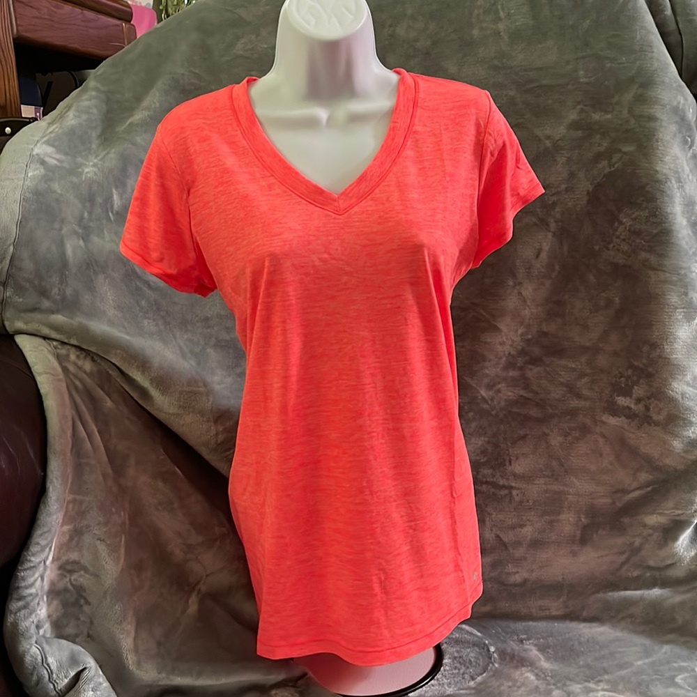 XERSION brand, size Large
